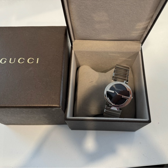 Gucci watch - Picture 4 of 4